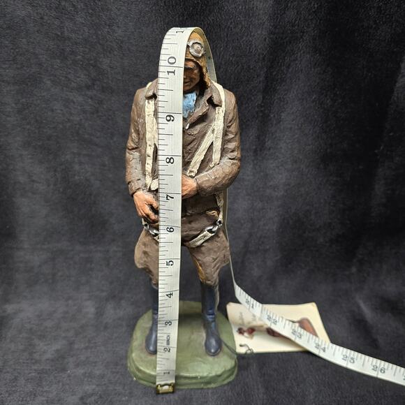 Vintage Aviator Pilot Early Flying Man Sculpture Hand Painted by Michael Garman - Picture 13 of 16